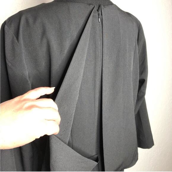 Cabi Indulgence peplum style top in black size Small #5205 - Picture 9 of 16